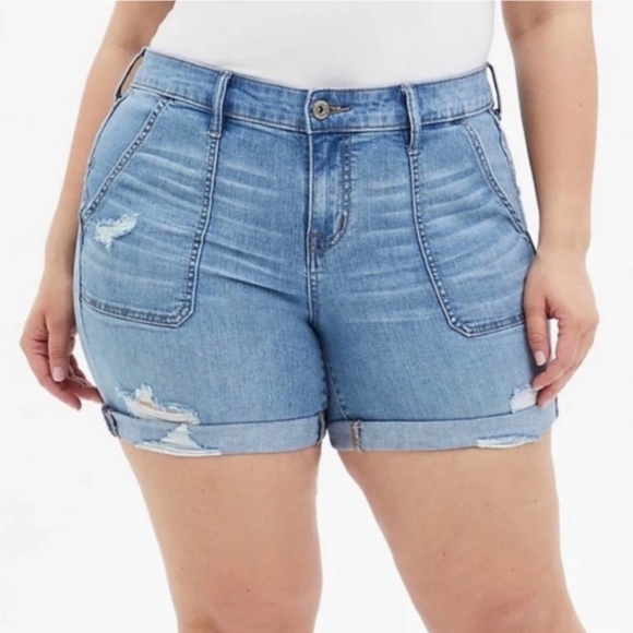 torrid Pants - Torrid Vintage 5" Mid-Rise Stretch Short, Color Blue Size 16